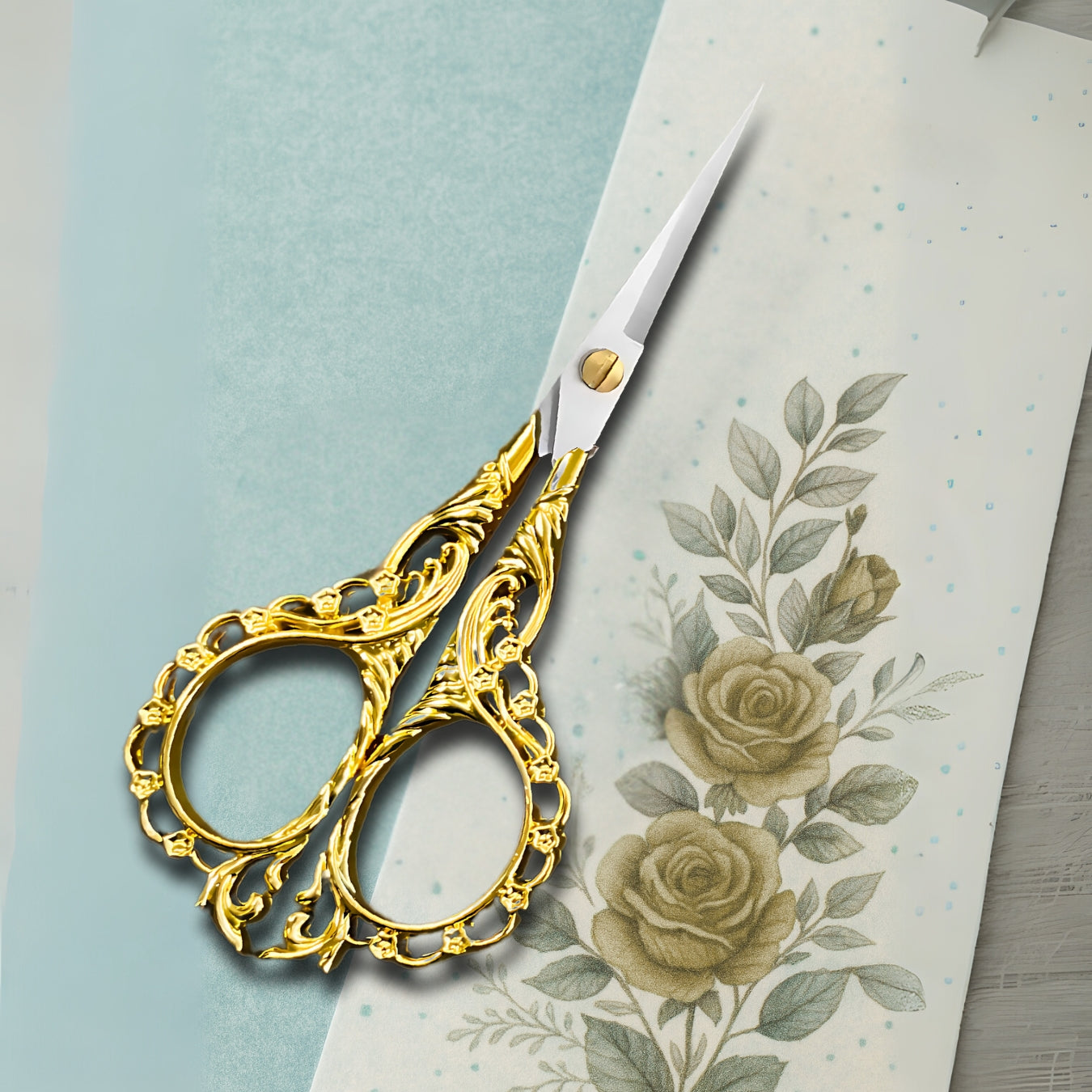Decorative gold scissors