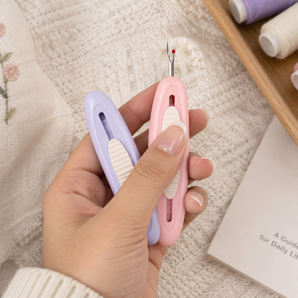 2-in-1 Retractable Seam Ripper + Needle Threader Tool