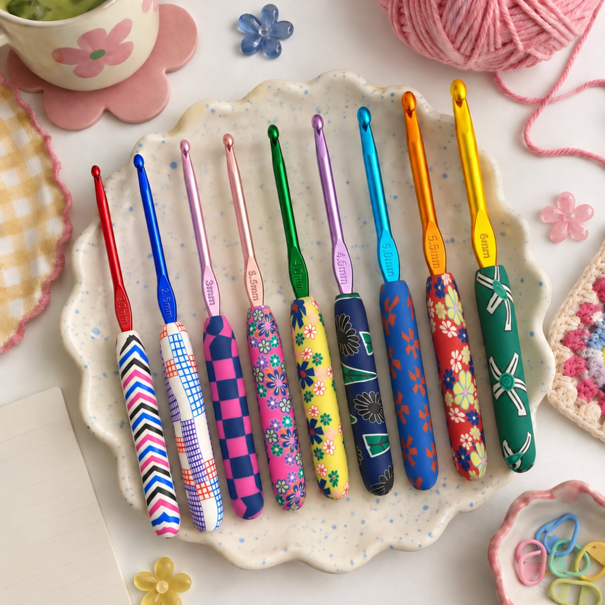 Clay Handle Quirky Printed Crochet Hook Set (Set of 9 , 2.0mm - 6.0mm)